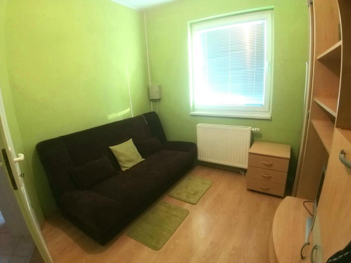 Villa 2 Etagen Mit Grossen Garten Modrica Luaran gambar